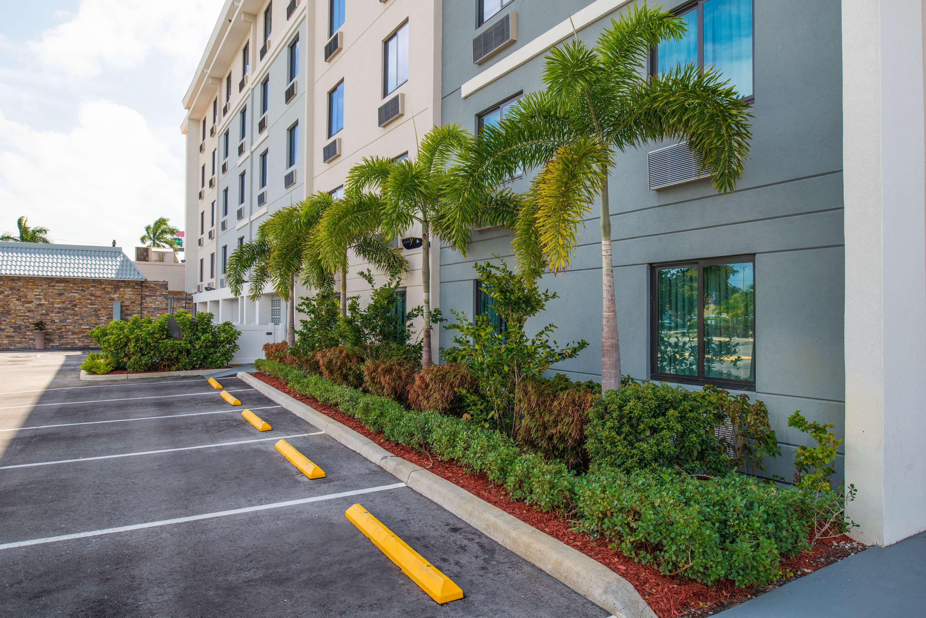 Best Western Plus Hollywood/Aventura Екстер'єр фото